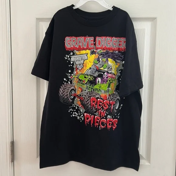 Monster Jam Grave Digger Top - Picture 1 of 6
